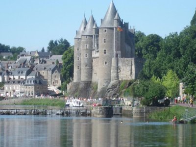 Cliquez pour découvrir toutes les photos de l'ÉTABLISSEMENT ! camping Les Cerisiers photo 23