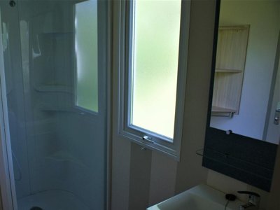 Cliquez pour découvrir toutes les photos de l'HÉBERGEMENT ! mobil-home - Saint James Les Pins photo 3