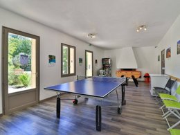 Camping Pas Cher vous présente avec son site Officiel campingpascher.fr, le Établissement La Sorguette, situé sur la commune de L'isle Sur La Sorgue dans le département Vaucluse (Provence Alpes Côte D'azur) en France. L'établissement La Sorguette vous propose un hébergement de type mobilhome de 31 m². L'établissement vous propose 3 autres types d'hébergements. Découvrez tous nos séjours à petits prix dans la commune et aux alentours de L'isle Sur La Sorgue du département : Vaucluse (Provence Alpes Côte D'azur).... En savoir plus : cliquez-ICI.