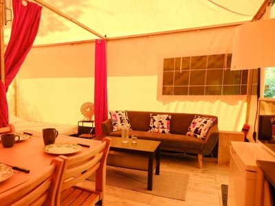 Cliquez pour découvrir toutes les photos de l'HÉBERGEMENT ! bungalow toilé - Domaine D'Haulmé photo 2