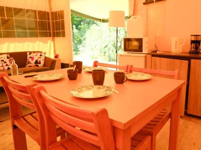 Cliquez pour découvrir toutes les photos de l'HÉBERGEMENT ! bungalow toilé - Domaine D'Haulmé photo 4