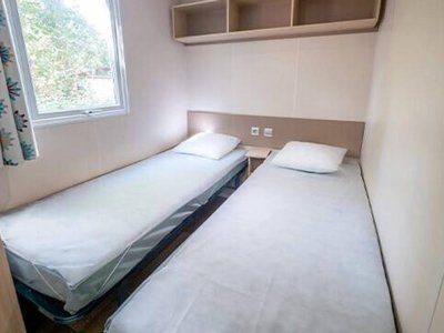 Cliquez pour découvrir toutes les photos de l'HÉBERGEMENT ! mobil-home - Castell Montgri photo 7