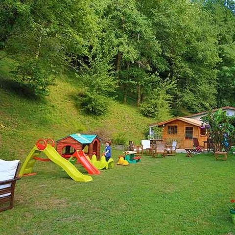 Cliquez pour découvrir toutes les photos de l'ÉTABLISSEMENT ! établissement Les Chalets De Pierretoun photo 4