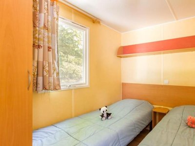 Cliquez pour découvrir toutes les photos de l'HÉBERGEMENT ! mobil-home - Le Petit Trianon photo 5