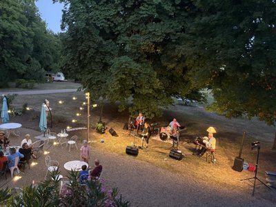 Cliquez pour découvrir toutes les photos de l'ÉTABLISSEMENT ! camping Le Petit Trianon photo 17