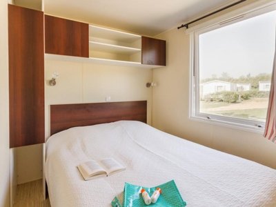 Cliquez pour découvrir toutes les photos de l'HÉBERGEMENT ! mobil-home - Le Petit Trianon photo 3