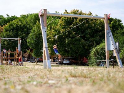 Cliquez pour découvrir toutes les photos de l'ÉTABLISSEMENT ! camping Le Petit Trianon photo 7