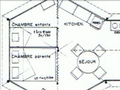 Cliquez pour découvrir toutes les photos de l'HÉBERGEMENT ! tente en toile et bois - Le Petit Trianon photo 7