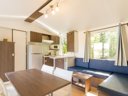 Cliquez pour découvrir toutes les photos de l'HÉBERGEMENT ! mobil-home - camping Le Petit Trianon photo 2