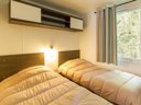 Cliquez pour découvrir toutes les photos de l'HÉBERGEMENT ! mobil-home - camping Le Petit Trianon photo 7