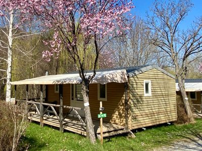 Cliquez pour découvrir toutes les photos de l'HÉBERGEMENT ! chalet - La Pierre De L'Aigle photo 4