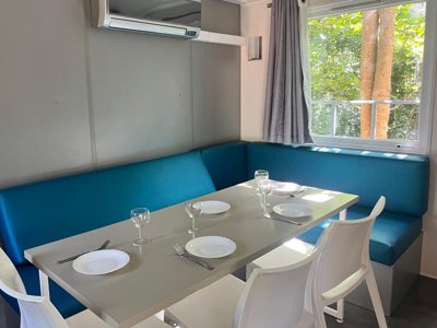 Cliquez pour découvrir toutes les photos de l'HÉBERGEMENT ! bungalow - La Pierre De L'Aigle photo 3