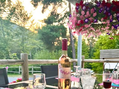 Cliquez pour découvrir toutes les photos de l'ÉTABLISSEMENT ! camping La Pierre De L'Aigle photo 3