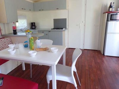 Cliquez pour découvrir toutes les photos de l'HÉBERGEMENT ! mobil-home - La Grande Prade photo 4