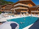 Camping Pas Cher vous présente avec son site Officiel campingpascher.fr, la Résidence Et Spa Odalys Mendi Alde classé 4 étoiles, située sur la commune de La Clusaz dans le département Haute-savoie (Rhône Alpes) en France. La résidence Et Spa Odalys Mendi Alde, vous présente un hébergement de type studio de 25 m² et télévision. La résidence Et Spa Odalys Mendi Alde vous proposeun séjour PAS CHER avec une REMISEdu sam. 06 juin au sam. 13 juin 2026, en promotion à -30% pour 7 nuits à 300,30 € au lieu de 429,0 € soit une Économie de 128,70 €. Cette location propose 8 dates différentes pour réserver votre séjour. Découvrez également les 8 autres gammes d'hébergements de la résidence. Les Avis clients pour la Résidence Et Spa Odalys Mendi Alde sont de 7 sur 10. Piscine chauffée, Piscine extérieure, Club enfants, Canoë-kayak, Centre équestre, Court de tennis, Golf, Salle de fitness, Boulangerie, Restaurant,... En savoir plus : cliquez-ICI.