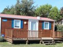 Camping Pas Cher vous présente avec son site Officiel campingpascher.fr, le Camping Le Bosquet classé 2 étoiles, situé sur la commune de Jard Sur Mer dans le département Vendée (Pays De La Loire) en France. Le camping Le Bosquet, vous présente un hébergement de type mobil-home de 26 m² et télévision. Le camping Le Bosquet vous propose du sam. 04 avril au sam. 11 avril 2026 pour 7 nuits à 217€. Cette location propose 73 dates différentes pour réserver votre séjour. Découvrez également les 3 autres gammes d'hébergements du camping. Les Avis clients pour le Camping Le Bosquet sont excellents avec une note moyenne de 8 sur 10. Mer, Aire de jeux enfants, Centre équestre, Cyclisme, Golf, Surf, Dépôt de pain, Supermarché,... En savoir plus : cliquez-ICI.