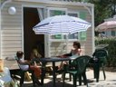 Camping Pas Cher vous présente avec son site Officiel campingpascher.fr, le Camping Paradis - La Pomme De Pin classé 4 étoiles, situé sur la commune de Jard Sur Mer dans le département Vendée (Pays De La Loire) en France. Le camping Paradis - La Pomme De Pin vous propose un hébergement de type mobil-home de 15 m². L'établissement vous propose 9 autres types d'hébergements. Découvrez tous nos séjours à petits prix dans la commune et aux alentours de Jard Sur Mer du département : Vendée (Pays De La Loire). Les Avis clients pour le Camping Paradis - La Pomme De Pin sont excellents avec une note moyenne de 8 sur 10. Mer, Piscine couverte, Piscine extérieure, Animations familiales, Club enfants, Aire de jeux enfants, Baby-foot, Canoë-kayak, Centre équestre, Cyclisme, Flipper, Golf, Ping-pong, Piscine, Plongée, Pétanque, Randonnée, Salle de jeux vidéo, Surf, Terrain multisports, Bar, Brasserie, Créperie, Dépôt de pain, Plats à emporter, Supermarché, Épicerie,... En savoir plus : cliquez-ICI.