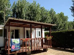 Camping Pas Cher vous présente avec son site Officiel campingpascher.fr, le Camping Le Marais Neuf classé 3 étoiles, situé sur la commune de La Barre De Monts dans le département Vendée (Pays De La Loire) en France. Le camping Le Marais Neuf, vous présente un hébergement de type mobil-home. Le camping Le Marais Neuf vous proposeun séjour PAS CHER avec une REMISEdu sam. 04 avril au sam. 11 avril 2026, en promotion à -43% pour 7 nuits à 199 € au lieu de 350,0 € soit une Économie de 151 €. Cette location propose 26 dates différentes pour réserver votre séjour. Découvrez également les 1 autres gammes d'hébergements du camping. Les Avis clients pour le Camping Le Marais Neuf sont excellents avec une note moyenne de 8 sur 10. Piscine chauffée, Piscine extérieure, Animation enfants, Animations familiales, Aire de jeux enfants, Baby-foot, Centre équestre, Parcours sportif, Ping-pong, Piscine, Pétanque, Sports nautiques, Bar, Dépôt de pain, Snack/Bar, Épicerie,... En savoir plus : cliquez-ICI.
