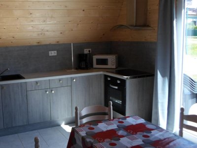 Cliquez pour découvrir toutes les photos de l'HÉBERGEMENT ! chalet - Les Pinasses photo 9