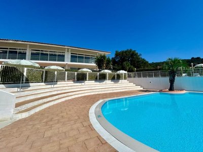 Cliquez pour découvrir toutes les photos de l'ÉTABLISSEMENT ! camping Le Parc Des Chênes photo 3