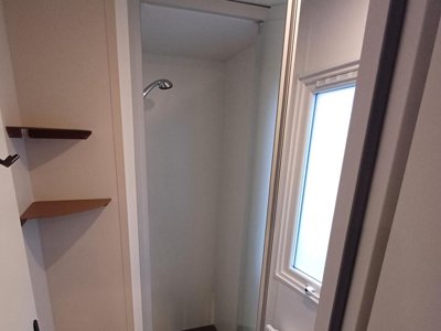 Cliquez pour découvrir toutes les photos de l'HÉBERGEMENT ! mobil-home - La Roche photo 5