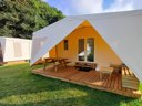 Camping Pas Cher vous présente avec son site Officiel campingpascher.fr, le Camping La Roche classé 4 étoiles, situé sur la commune de La Roche En Ardenne dans le département Luxembourg (Wallonie) en Belgique. Le camping La Roche, vous présente un hébergement de type tente. Le camping La Roche vous propose du mardi 31 mars au mardi 07 avril 2026, en promotion à -20% pour 7 nuits à 554,76 € au lieu de 693,45 € soit une Économie de 138,69 €. Cette location propose 227 dates différentes pour réserver votre séjour. Découvrez également les 7 autres gammes d'hébergements du camping. Rivière, Piscine extérieure, Aire de jeux enfants, Canoë-kayak, Ping-pong, Pétanque, Randonnée, Terrain multisports, Bar, Snack/Bar,... En savoir plus : cliquez-ICI.