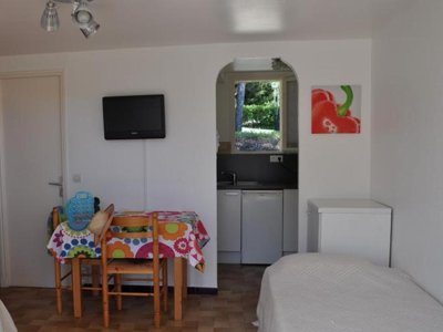 Cliquez pour découvrir toutes les photos de l'HÉBERGEMENT ! maison de campagne - Sélection Camping photo 2