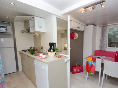 Cliquez pour découvrir toutes les photos de l'HÉBERGEMENT ! mobil-home - Sélection Camping photo 3