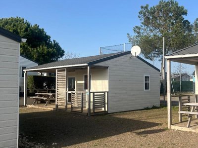 Cliquez pour découvrir toutes les photos de l'HÉBERGEMENT ! chalet - Le Pavillon Bleu photo 3