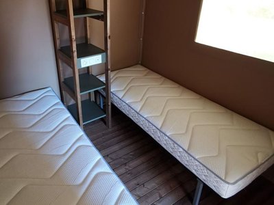 Cliquez pour découvrir toutes les photos de l'HÉBERGEMENT ! tente en toile et bois - Du Manoir De Penn Ar Ster photo 6