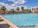 Camping Pas Cher vous présente avec son site Officiel campingpascher.fr, la Résidence Odalys Référence Les Océanides classé 3 étoiles, située sur la commune de La Londe Les Maures dans le département Var (Provence Alpes Côte D'azur) en France. La résidence Odalys Référence Les Océanides, vous présente un hébergement de type studio de 23 m² avec climatisation et télévision. La résidence Odalys Référence Les Océanides vous propose du sam. 31 octobre au sam. 07 novembre 2026 pour 7 nuits à 249€. Cette location propose 36 dates différentes pour réserver votre séjour. Découvrez également les 3 autres gammes d'hébergements de la résidence. Les Avis clients pour la Résidence Odalys Référence Les Océanides sont excellents avec une note moyenne de 8 sur 10. Piscine extérieure, Animations familiales, Club ados, Club enfants, Aire de jeux enfants, Canoë-kayak, Cyclisme, Golf, Jet-ski, Location de bateaux, Plongée, Randonnée, Salle de fitness, Voile, Restaurant,... En savoir plus : cliquez-ICI.