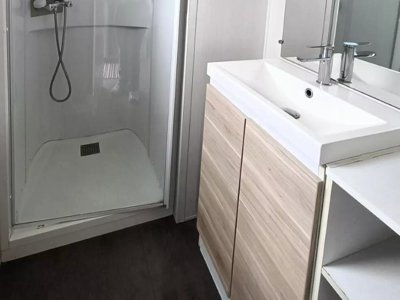 Cliquez pour découvrir toutes les photos de l'HÉBERGEMENT ! mobil-home - Parc Valrose photo 3