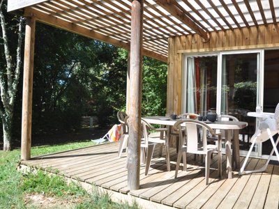 Cliquez pour découvrir toutes les photos de l'HÉBERGEMENT ! chalet - Flower Et Base De Loisirs De Rouffiac photo 2