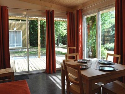 Cliquez pour découvrir toutes les photos de l'HÉBERGEMENT ! chalet - Flower Et Base De Loisirs De Rouffiac photo 8