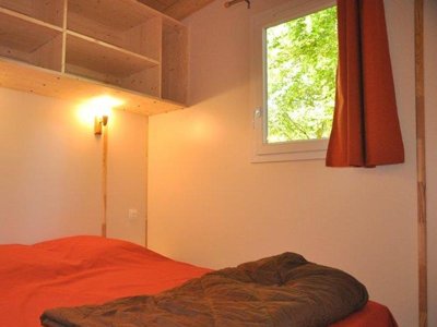 Cliquez pour découvrir toutes les photos de l'HÉBERGEMENT ! chalet - Flower Et Base De Loisirs De Rouffiac photo 9