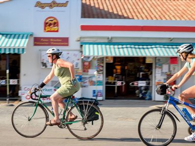 Cliquez pour découvrir toutes les photos de l'ÉTABLISSEMENT ! camping Flower L’Escale Du Perthuis photo 27
