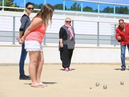 Camping Pas Cher vous présente avec son site Officiel campingpascher.fr, le Camping Maeva Club Les Préveils classé 4 étoiles, situé sur la commune de La Tranche Sur Mer dans le département Vendée (Pays De La Loire) en France. Le camping Maeva Club Les Préveils, vous présente un hébergement de type mobil-home de 32 m². Le camping Maeva Club Les Préveils vous proposeun séjour PAS CHER avec une REMISEdu sam. 16 mai au sam. 23 mai 2026, en promotion à -30% pour 7 nuits à 259 € au lieu de 370,0 € soit une Économie de 111 €. Cette location propose 123 dates différentes pour réserver votre séjour. Découvrez également les 31 autres gammes d'hébergements du camping. Les Avis clients pour le Camping Maeva Club Les Préveils sont excellents avec une note moyenne de 8 sur 10. Mer, Piscine chauffée, Piscine extérieure, Animations familiales, Club ados, Club enfants, Aire de jeux enfants, Planche à voile, Pétanque, Salle de fitness, Salle de jeux vidéo, Surf, Terrain multisports, kiteSurf, Bar, Dépôt de pain, Plats à emporter, Restaurant, Snack/Bar, Épicerie,... En savoir plus : cliquez-ICI.