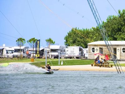 Cliquez pour découvrir toutes les photos de l'ÉTABLISSEMENT ! camping Le Cottage Fleuri photo 13