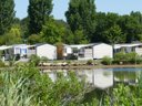 Camping Pas Cher vous présente avec son site Officiel campingpascher.fr, le Camping Plijadur classé 4 étoiles, situé sur la commune de La Trinite Sur Mer dans le département Morbihan (Bretagne) en France. Le camping Plijadur, vous présente un hébergement de type mobil-home et télévision. Le camping Plijadur vous propose du sam. 04 juillet au sam. 11 juillet 2026 pour 7 nuits à 1000€. Cette location propose 3 dates différentes pour réserver votre séjour. Découvrez également les 4 autres gammes d'hébergements du camping. Les Avis clients pour le Camping Plijadur sont excellents avec une note moyenne de 8 sur 10. MerÉtang, Piscine chauffée, Piscine couverte, Animations familiales, Club enfants, Aire de jeux enfants, Centre équestre, Cyclisme, Golf, Ping-pong, Pétanque, Structure gonflable enfants, Terrain multisports, Bar, Dépôt de pain, Restaurant, Snack/Bar, Supermarché, Épicerie,... En savoir plus : cliquez-ICI.