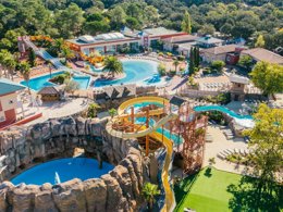 Camping Pas Cher vous présente avec son site Officiel campingpascher.fr, le Camping Sylvamar classé 5 étoiles, situé sur la commune de Labenne dans le département Landes (Aquitaine) en France. Le camping Sylvamar, vous présente un hébergement de type mobil-home de 38 m² pour 6 personnes avec climatisation. Le camping Sylvamar vous propose du sam. 12 septembre au sam. 19 septembre 2026, en promotion à -10% pour 7 nuits à 762 € au lieu de 847,0 € soit une Économie de 85 €. Cette location propose 4 dates différentes pour réserver votre séjour. Découvrez également les 3 autres gammes d'hébergements du camping. Les Avis clients pour le Camping Sylvamar sont excellents avec une note moyenne de 8 sur 10. Mer, Parc aquatique, Piscine couverte, Piscine extérieure, Animations familiales, Club ados, Club enfants, Aire de jeux enfants, Court de tennis, Jet-ski, Parcours sportif, Ping-pong, Pétanque, Salle de jeux vidéo, Surf, Terrain de football, Terrain multisports, Bar, Dépôt de pain, Plats à emporter, Restaurant, Snack/Bar, Épicerie,... En savoir plus : cliquez-ICI.
