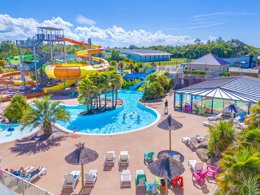 Camping Pas Cher vous présente avec son site Officiel campingpascher.fr, le Camping Maeva Club Les Alizés classé 4 étoiles, situé sur la commune de Lannion dans le département Côtes-d'armor (Bretagne) en France. Le camping Maeva Club Les Alizés, vous présente un hébergement de type mobil-home de 30 m² pour 6 personnes avec climatisation et télévision. Le camping Maeva Club Les Alizés vous proposeun séjour PAS CHER avec une REMISEdu sam. 12 septembre au sam. 19 septembre 2026, en promotion à -50% pour 7 nuits à 281,40 € au lieu de 562,8 € soit une Économie de 281,40 €. Cette location propose 93 dates différentes pour réserver votre séjour. Découvrez également les 19 autres gammes d'hébergements du camping. Les Avis clients pour le Camping Maeva Club Les Alizés sont de 7 sur 10. Parc aquatique, Piscine couverte, Piscine extérieure, Animations familiales, Club enfants, Aire de jeux enfants, Baby-foot, Canoë-kayak, Centre équestre, Court de tennis, Flipper, Golf, Ping-pong, Pétanque, Salle de jeux vidéo, Structure gonflable enfants, Terrain multisports, Bar, Dépôt de pain, Restaurant, Snack/Bar, Station-service, Supermarché,... En savoir plus : cliquez-ICI.