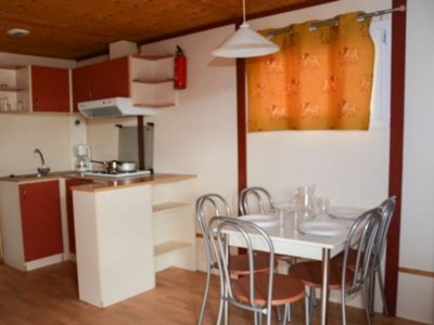 Cliquez pour découvrir toutes les photos de l'HÉBERGEMENT ! chalet - Le Camarguais photo 2