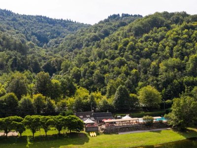 Cliquez pour découvrir toutes les photos de l'ÉTABLISSEMENT ! camping Maeva Escapades Le Lac De Laval-de-Cère photo 27