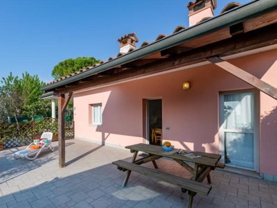 Cliquez pour découvrir toutes les photos de l'HÉBERGEMENT ! bungalow - Club Del Sole Le Palme Lazise Family Collection photo 2