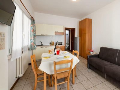 Cliquez pour découvrir toutes les photos de l'HÉBERGEMENT ! bungalow - Club Del Sole Le Palme Lazise Family Collection photo 6