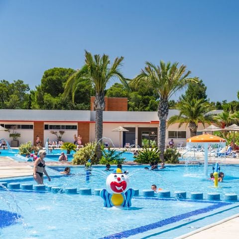 Cliquez pour découvrir toutes les photos de l'ÉTABLISSEMENT ! établissement L'Oasis Et California photo 2