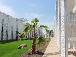 Camping Pas Cher vous présente avec son site Officiel campingpascher.fr, la Résidence Appart'hôtel Nakara By Odalys classé 4 étoiles, située sur la commune de Le Cap D'agde dans le département Hérault (Languedoc Roussillon) en France. La résidence Appart'hôtel Nakara By Odalys, vous présente un hébergement de type studio de 23 m² pour 2 personnes et télévision. La résidence Appart'hôtel Nakara By Odalys vous propose du sam. 19 septembre au sam. 26 septembre 2026 pour 7 nuits à 299€. Cette location propose 29 dates différentes pour réserver votre séjour. Découvrez également les 8 autres gammes d'hébergements de la résidence. Piscine chauffée, Piscine extérieure, Aire de jeux enfants, Canoë-kayak, Salle de fitness, Café, Restaurant,... En savoir plus : cliquez-ICI.