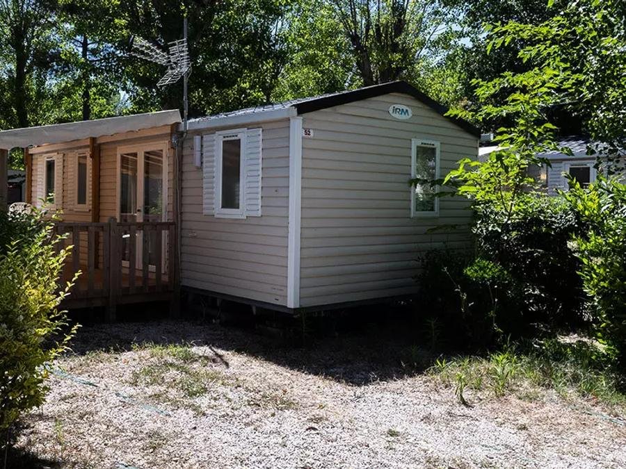 Camping Pas Cher vous présente avec son site Officiel campingpascher.fr, le Camping Pirates World Village-club Les Sables D'Or classé 4 étoiles, situé sur la commune de Le Cap D'agde dans le département Hérault (Languedoc Roussillon) en France. Le camping Pirates World Village-club Les Sables D'Or, vous présente un hébergement de type mobil-home de 28 m² pour 6 personnes avec climatisation. Le camping Pirates World Village-club Les Sables D'Or vous proposeun séjour PAS CHER avec une REMISEdu sam. 27 juin au sam. 04 juillet 2026, en promotion à -51% pour 7 nuits à 609 € au lieu de 1249 € soit une Économie de 640 €. Cette location propose 18 dates différentes pour réserver votre séjour. Découvrez également les 20 autres gammes d'hébergements du camping. Les Avis clients pour le Camping Pirates World Village-club Les Sables D'Or sont excellents avec une note moyenne de 8 sur 10. Mer, Parc aquatique, Piscine couverte, Piscine extérieure, Animations familiales, Club ados, Club enfants, Aire de jeux enfants, Court de tennis, Golf, Ping-pong, Pétanque, Salle de fitness, Salle de jeux vidéo, Sports nautiques, Terrain multisports, Bar, Brasserie, Dépôt de pain, Plats à emporter, Snack/Bar, Supermarché,... En savoir plus : cliquez-ICI.