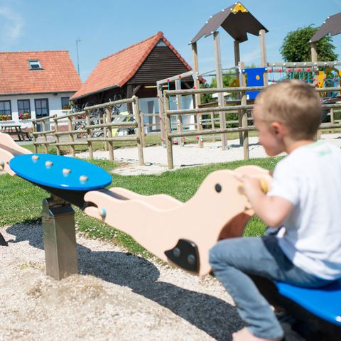 Cliquez pour découvrir toutes les photos de l'ÉTABLISSEMENT ! établissement Le Ridin photo 5
