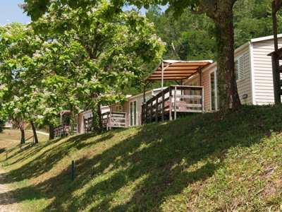 Cliquez pour découvrir toutes les photos de l'HÉBERGEMENT ! mobil-home - Flower Le Mas De Champel photo 7